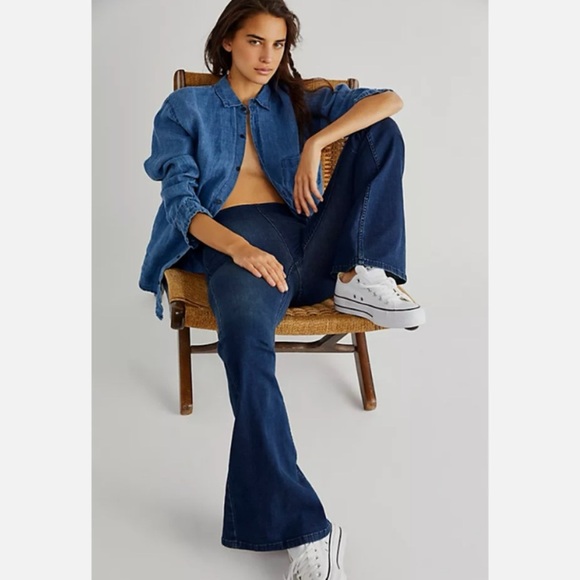 Free People Penny Pull-On Flare Jeans Mid-Rise Bell Bottoms, Size 27, Rich Blue - Picture 3 of 6